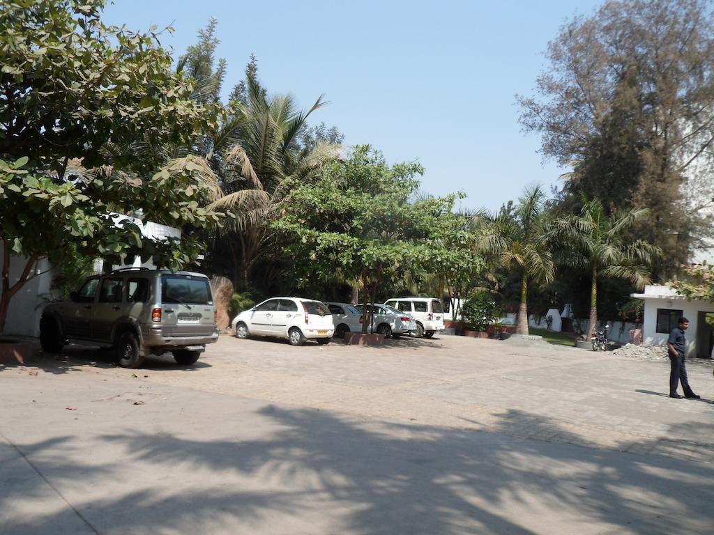 Hotel Kala Sagar Pimpri-Chinchwad Exterior foto