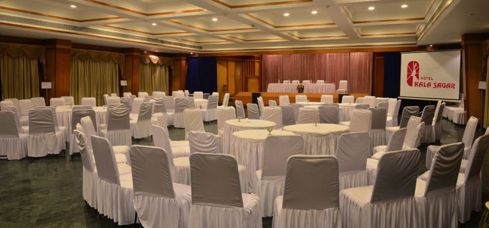 Hotel Kala Sagar Pimpri-Chinchwad Exterior foto